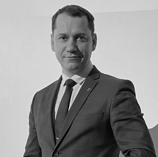 Евгений Захаренков